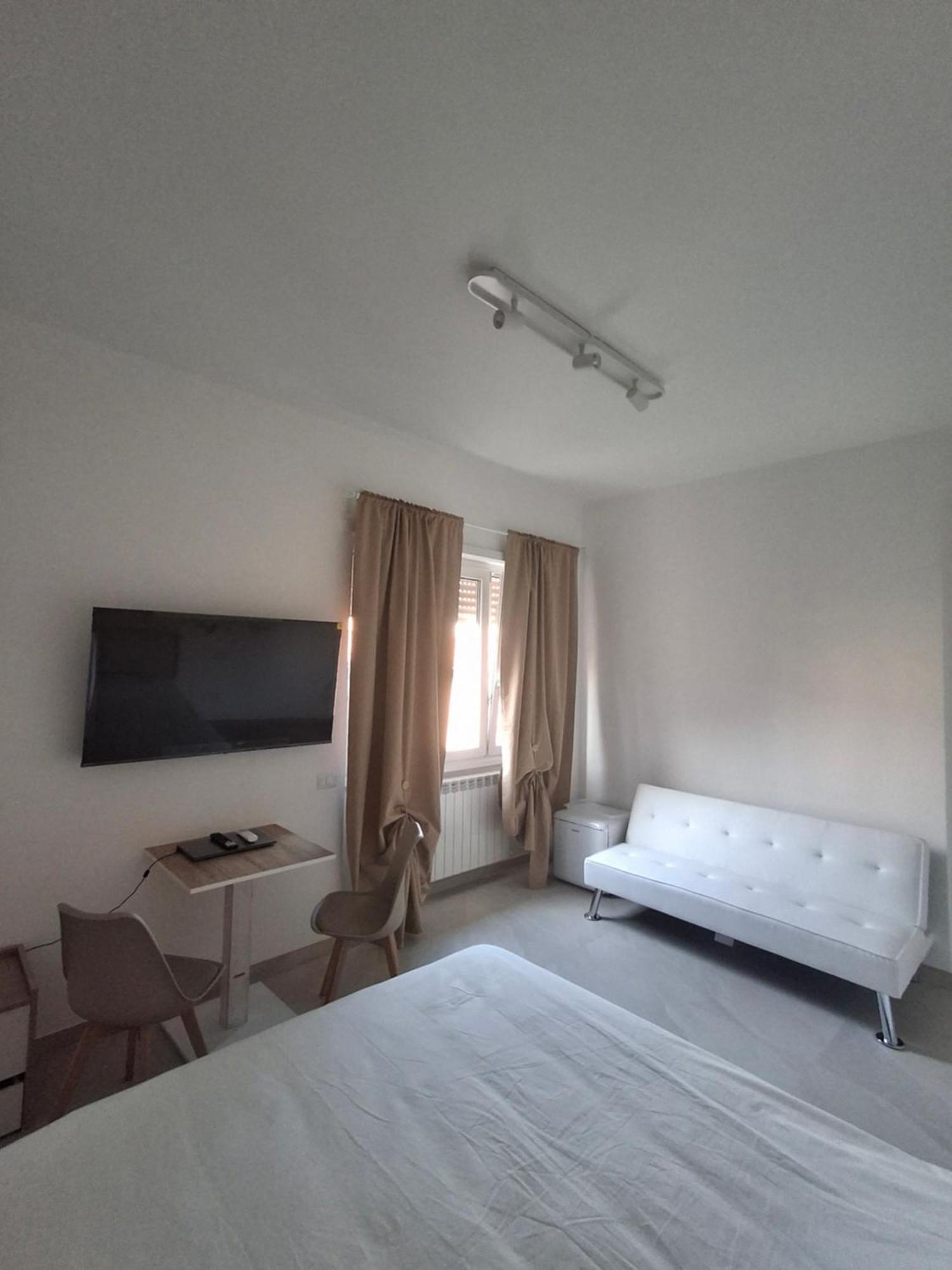 Bed & Breakfast - 200m Dalla Metro A Roma