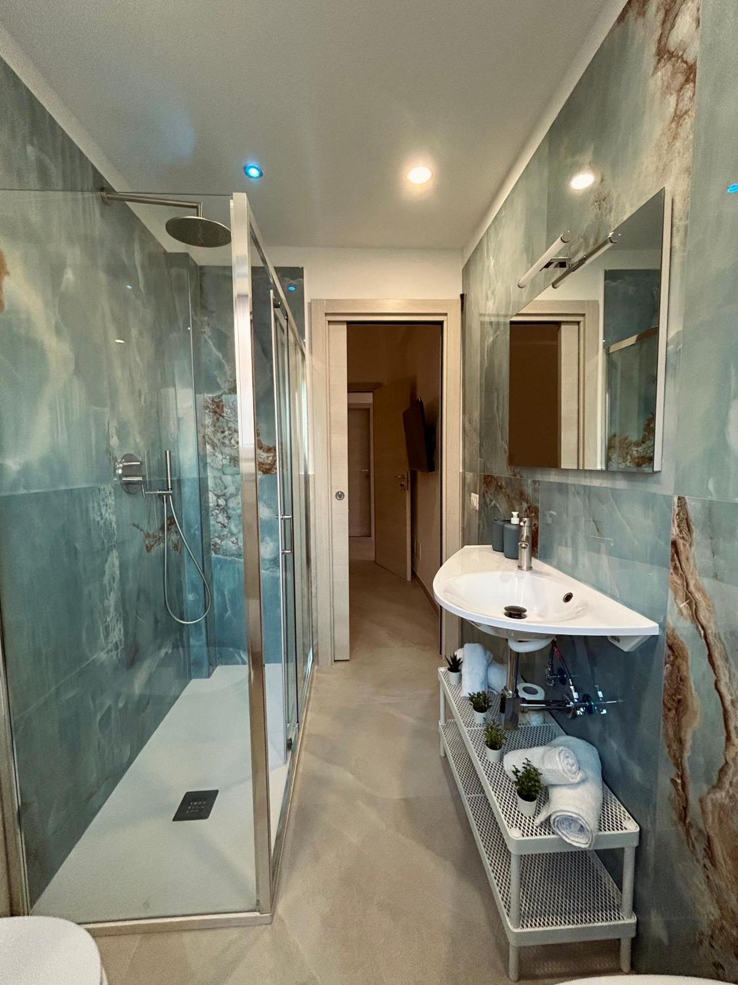 - 200m Dalla Metro A Bed & Breakfast Roma
